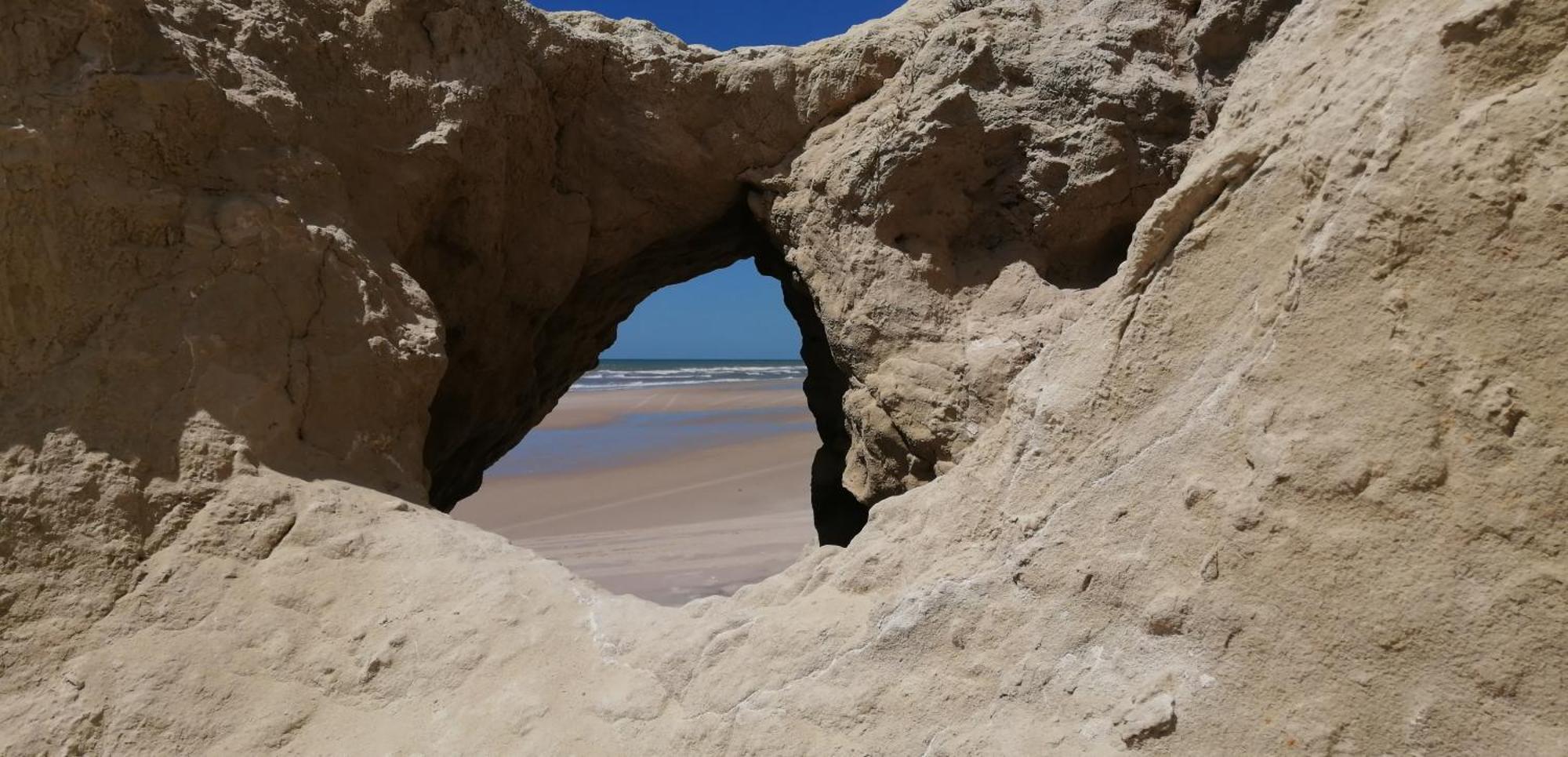Apartment The Fountains: Beachfront In Fontes,